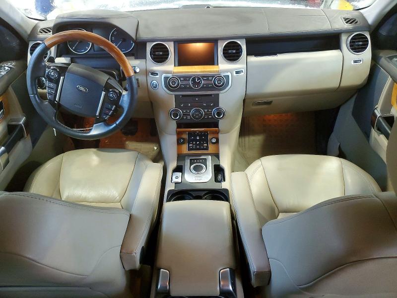 Photo 8 from auction – 2015 LAND ROVER LR4 with VIN SALAK2V62FA741575