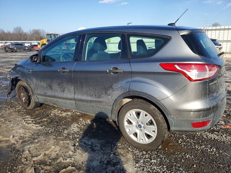 Photo 2 from auction – 2013 FORD ESCAPE S with VIN 1FMCU0F78DUD14401