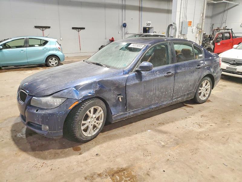BMW 328 XI 2011 with VIN WBAPK7C50BF084553 - Photo from auction