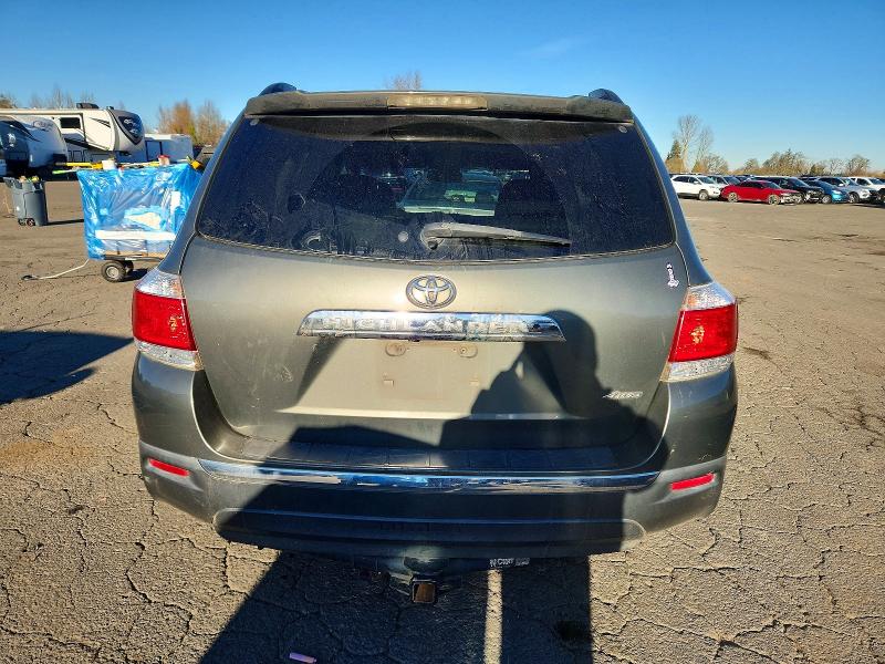 Photo 6 from auction – 2012 TOYOTA HIGHLANDER with VIN 5TDBK3EH2CS099554