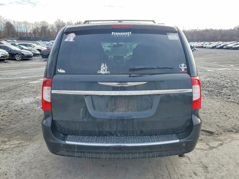 Photo 6 from auction – 2014 CHRYSLER TOWN & COU with VIN 2C4RC1BG8ER149106