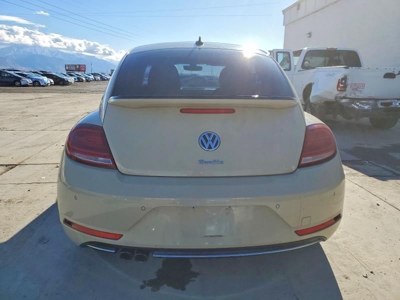 Photo 6 from auction – 2019 VOLKSWAGEN BEETLE S with VIN 3VWFD7AT8KM719087