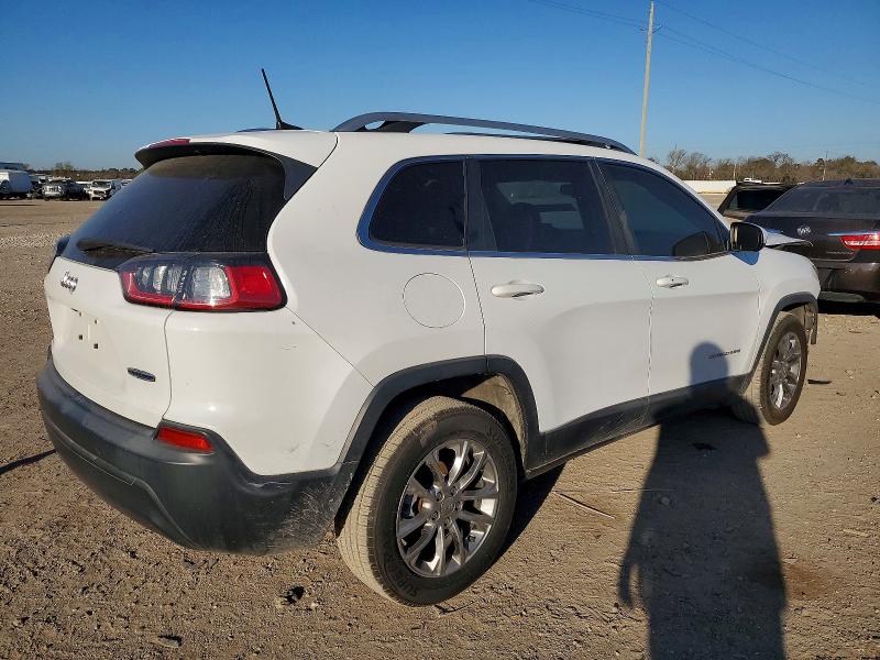 Photo 3 from auction – 2019 JEEP CHEROKEE L with VIN 1C4PJLLB3KD249057