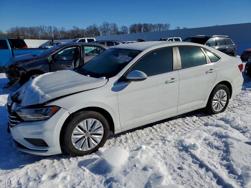 VOLKSWAGEN JETTA 2019 with VIN 3VWC57BU5KM199681 - Photo from auction