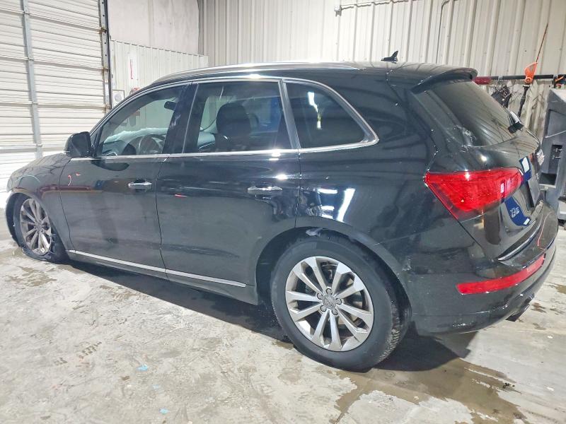 Photo 2 from auction – 2017 AUDI Q5 PREMIUM with VIN WA1C2AFP8HA070699