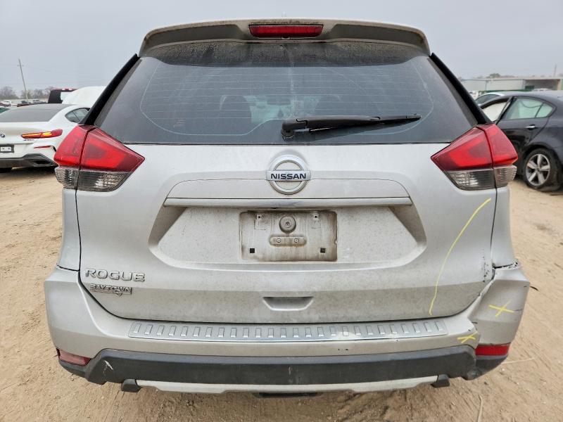 Photo 6 from auction – 2018 NISSAN ROGUE S with VIN 5N1AT2MT4JC754798