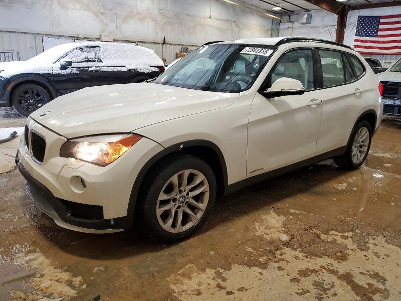 BMW X1 XDRIVE2 2015 with VIN WBAVL1C59FVY40362 - Photo from auction