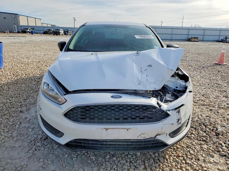 Photo 5 from auction – 2017 FORD FOCUS with VIN 1FADP3E24HL341975
