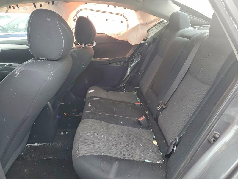 Photo 10 from auction – 2015 NISSAN SENTRA S with VIN 3N1AB7APXFL648429