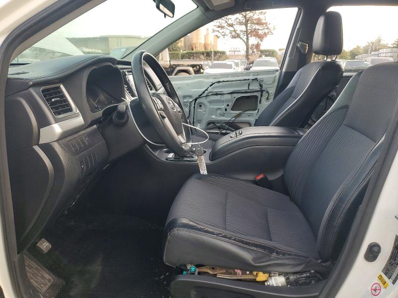Photo 7 from auction – 2016 TOYOTA HIGHLANDER with VIN 5TDBKRFH3GS307044
