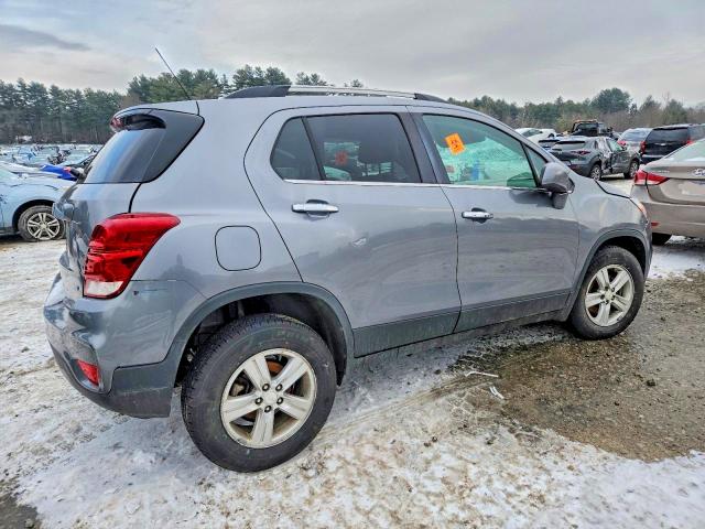 Photo 3 from auction – 2020 CHEVROLET TRAX with VIN 3GNCJPSB2LL318475