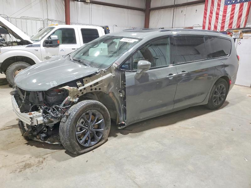 CHRYSLER PACIFICA T 2022 with VIN 2C4RC3BG8NR135119 - Photo from auction