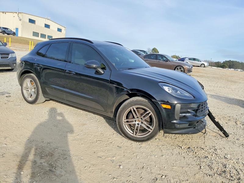 Photo 4 from auction – 2020 PORSCHE MACAN with VIN WP1AA2A51LLB07776