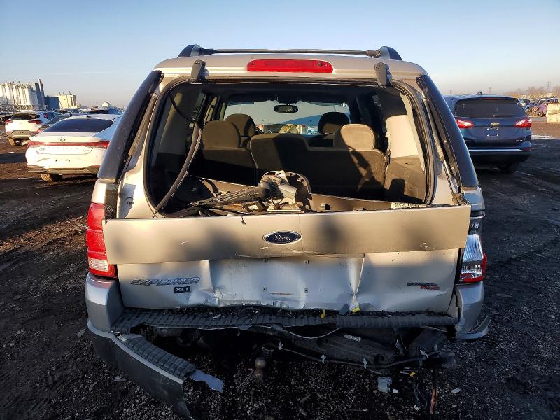Photo 6 from auction – 2005 FORD EXPLORER with VIN 1FMZU73K45ZA57964