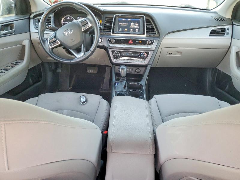 Photo 8 from auction – 2018 HYUNDAI SONATA with VIN 5NPE34AF9JH668150