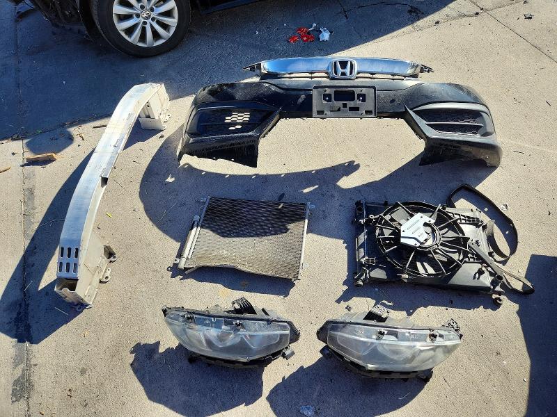 Photo 12 from auction – 2018 HONDA CIVIC with VIN 2HGFC2F78JH582087