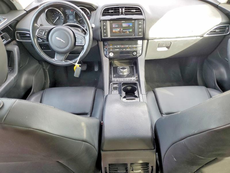 Photo 8 from auction – 2018 JAGUAR F-PACE PRE with VIN SADCJ2FX0JA322597