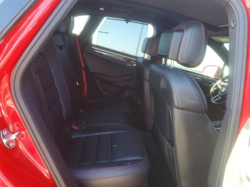 Photo 11 from auction – 2017 PORSCHE MACAN GTS with VIN WP1AG2A57HLB54624