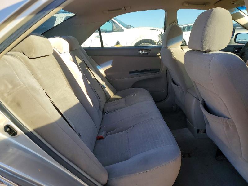 Photo 10 from auction – 2005 TOYOTA CAMRY LE with VIN 4T1BE32K75U097798