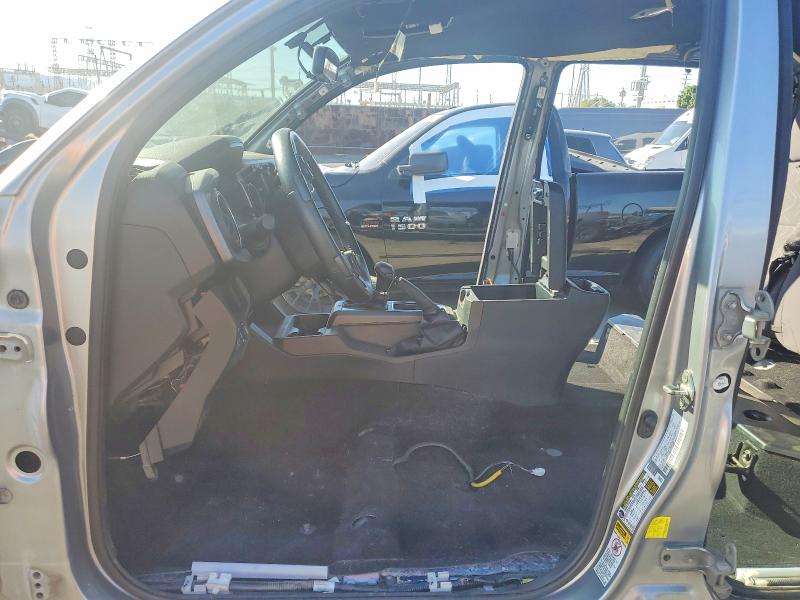 Photo 7 from auction – 2017 TOYOTA TACOMA with VIN 3TMAZ5CN1HM040126