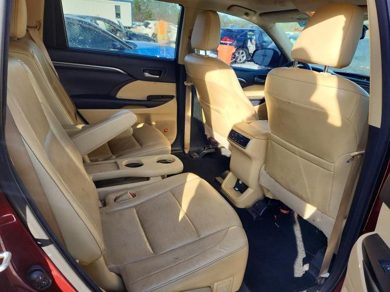 Photo 11 from auction – 2015 TOYOTA HIGHLANDER with VIN 5TDYKRFH9FS068012