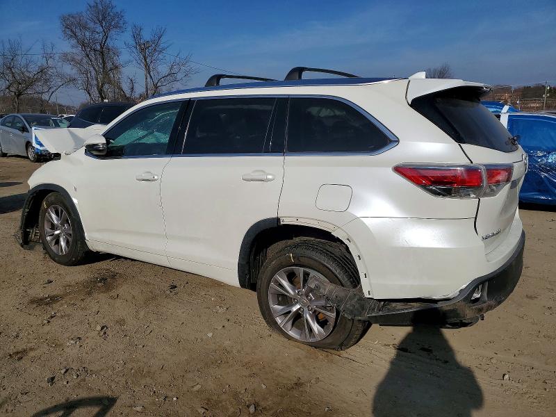 Photo 2 from auction – 2014 TOYOTA HIGHLANDER with VIN 5TDJKRFH3ES014463