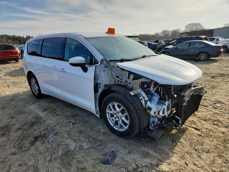 Photo 4 from auction – 2020 CHRYSLER VOYAGER LX with VIN 2C4RC1CG1LR110479