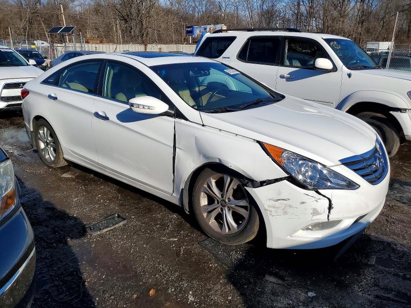 Photo 4 from auction – 2013 HYUNDAI SONATA SE with VIN 5NPEC4AC1DH694686