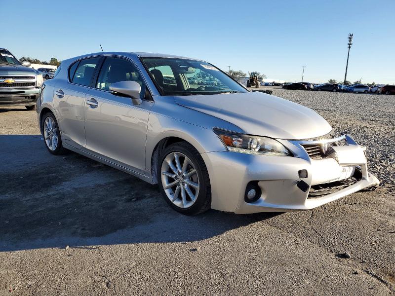 Photo 4 from auction – 2013 LEXUS CT 200 with VIN JTHKD5BHXD2133158