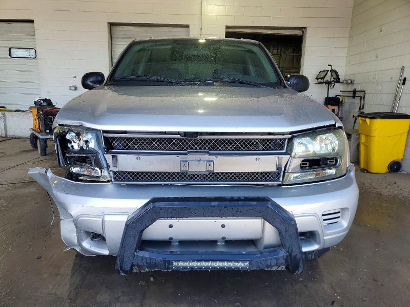 Photo 5 from auction – 2004 CHEVROLET TRAILBLAZE with VIN 1GNDT13S142395965