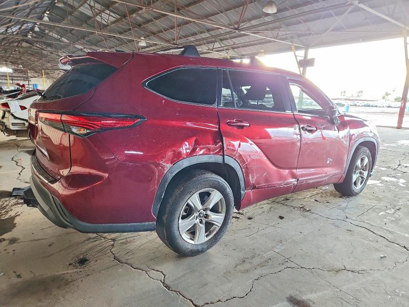 Photo 3 from auction – 2022 TOYOTA HIGHLANDER with VIN 5TDZZRAH3NS093140
