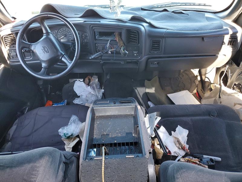Photo 8 from auction – 2002 CHEVROLET SILVERADO with VIN 1GCEC19T02Z105362