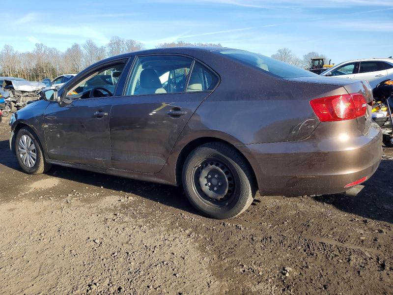 Photo 2 from auction – 2014 VOLKSWAGEN JETTA with VIN 3VW2K7AJ1EM356624