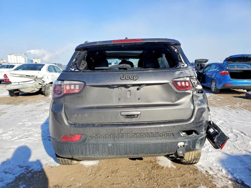 Photo 6 from auction – 2021 JEEP COMPASS with VIN 3C4NJDEB9MT572861