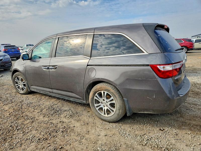 Photo 2 from auction – 2011 HONDA ODYSSEY with VIN 5FNRL5H68BB070385