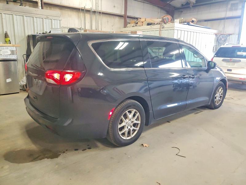 Photo 3 from auction – 2017 CHRYSLER PACIFICA with VIN 2C4RC1DG0HR502276