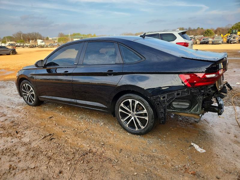 Photo 2 from auction – 2024 VOLKSWAGEN JETTA with VIN 3VWBM7BUXRM015831