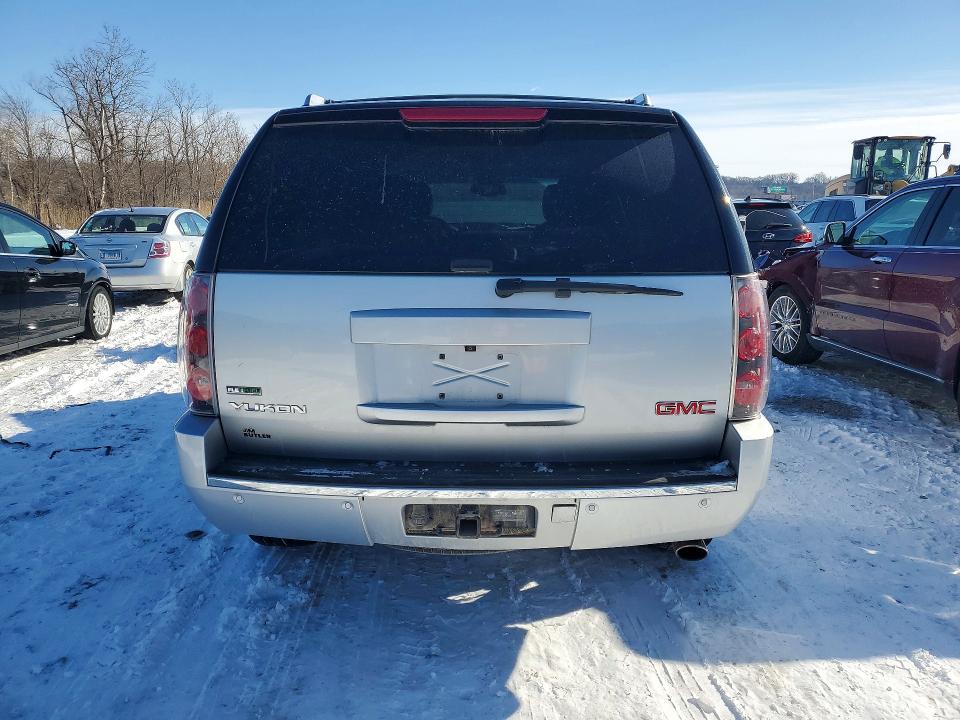 Photo 6 from auction – 2012 GMC YUKON DENA with VIN 1GKS2EEF6CR304144
