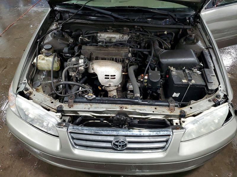 Photo 11 from auction – 2000 TOYOTA CAMRY CE with VIN 4T1BG22K2YU627023