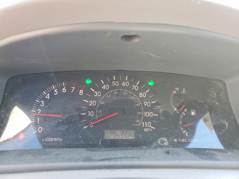 Photo 9 from auction – 2005 TOYOTA COROLLA CE with VIN 2T1BR30E15C502220