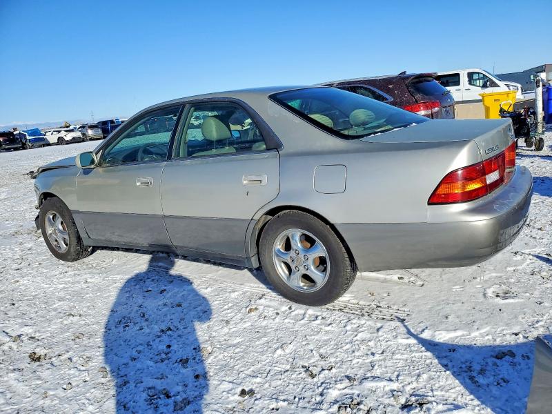 Photo 2 from auction – 1997 LEXUS ES with VIN JT8BF22G2V5004363