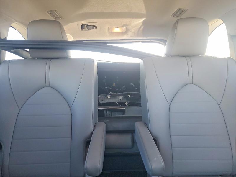Photo 10 from auction – 2022 TOYOTA HIGHLANDER with VIN 5TDGZRAH0NS129230