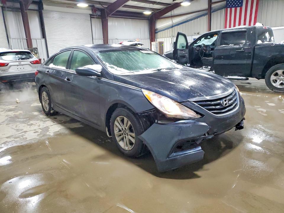 Photo 4 from auction – 2013 HYUNDAI SONATA GLS with VIN 5NPEB4ACXDH722567