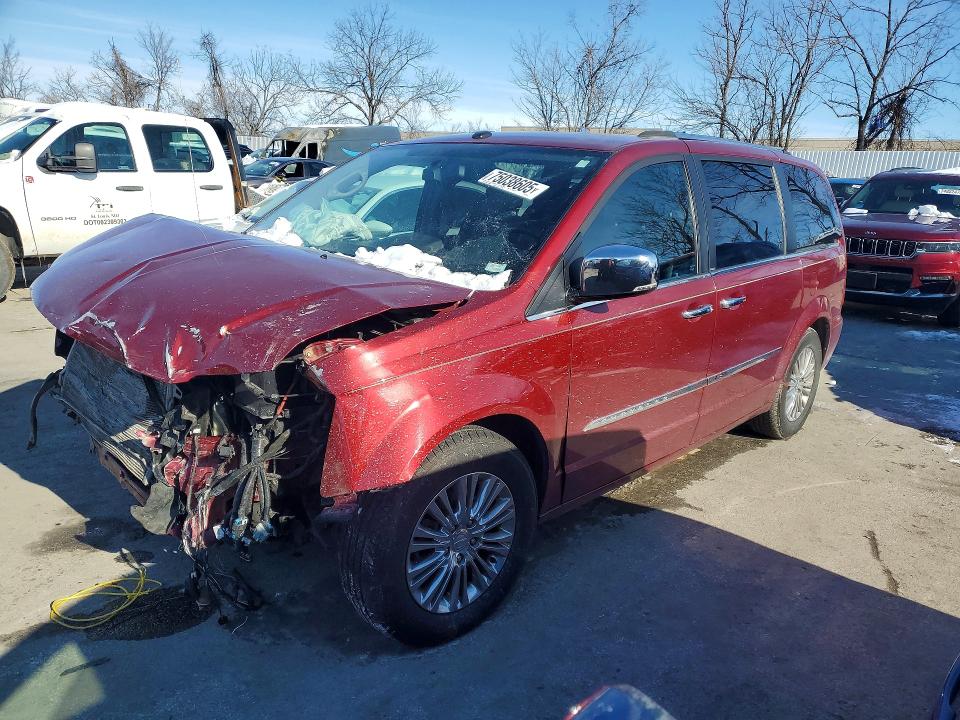 CHRYSLER TOWN & COU 2011 with VIN 2A4RR6DG7BR698486 - Photo from auction