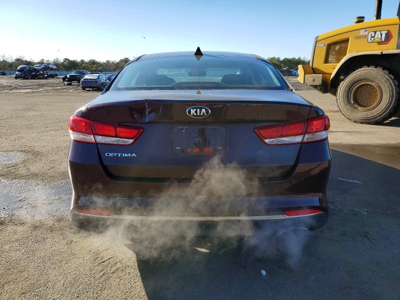 Photo 6 from auction – 2017 KIA OPTIMA LX with VIN 5XXGT4L35HG149159