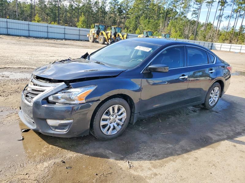 NISSAN ALTIMA 2.5 2015 with VIN 1N4AL3AP3FC217144 - Photo from auction
