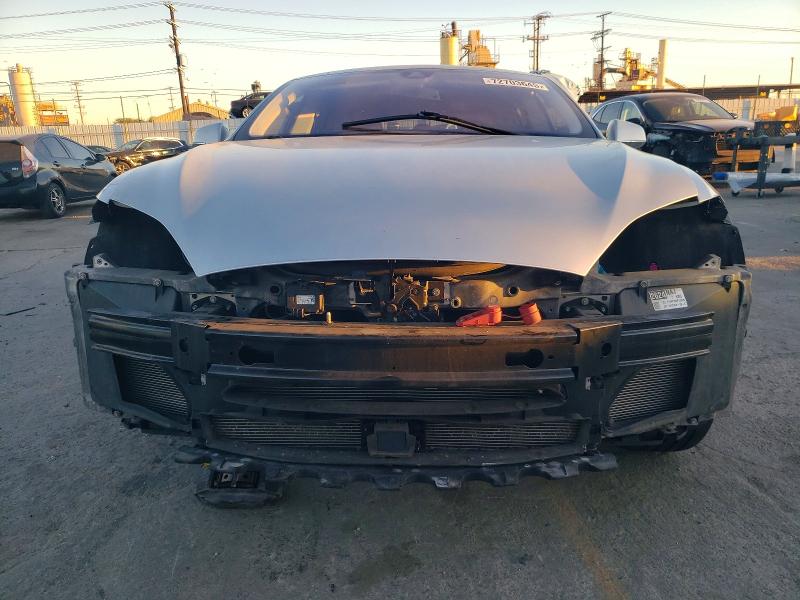 Photo 5 from auction – 2014 TESLA MODEL S with VIN 5YJSA1H12EFP61291