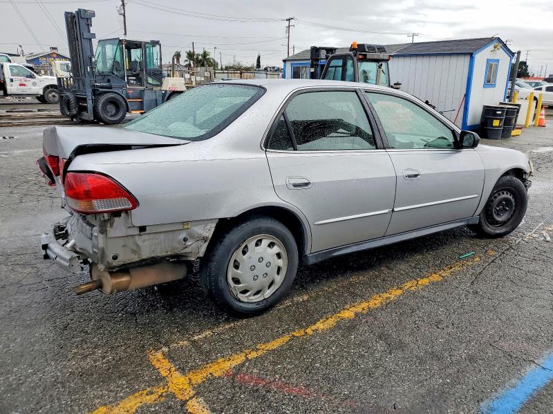 Photo 3 from auction – 2002 HONDA ACCORD with VIN JHMCG66872C024756