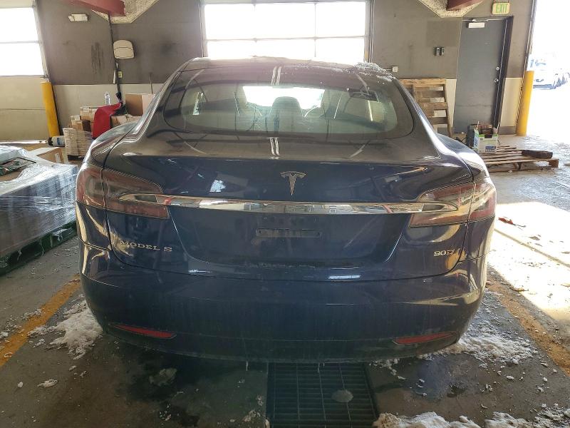 Photo 6 from auction – 2017 TESLA MODEL S with VIN 5YJSA1E22HF189740