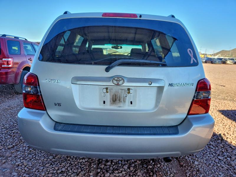 Photo 6 from auction – 2004 TOYOTA HIGHLANDER with VIN JTEDP21A840011992